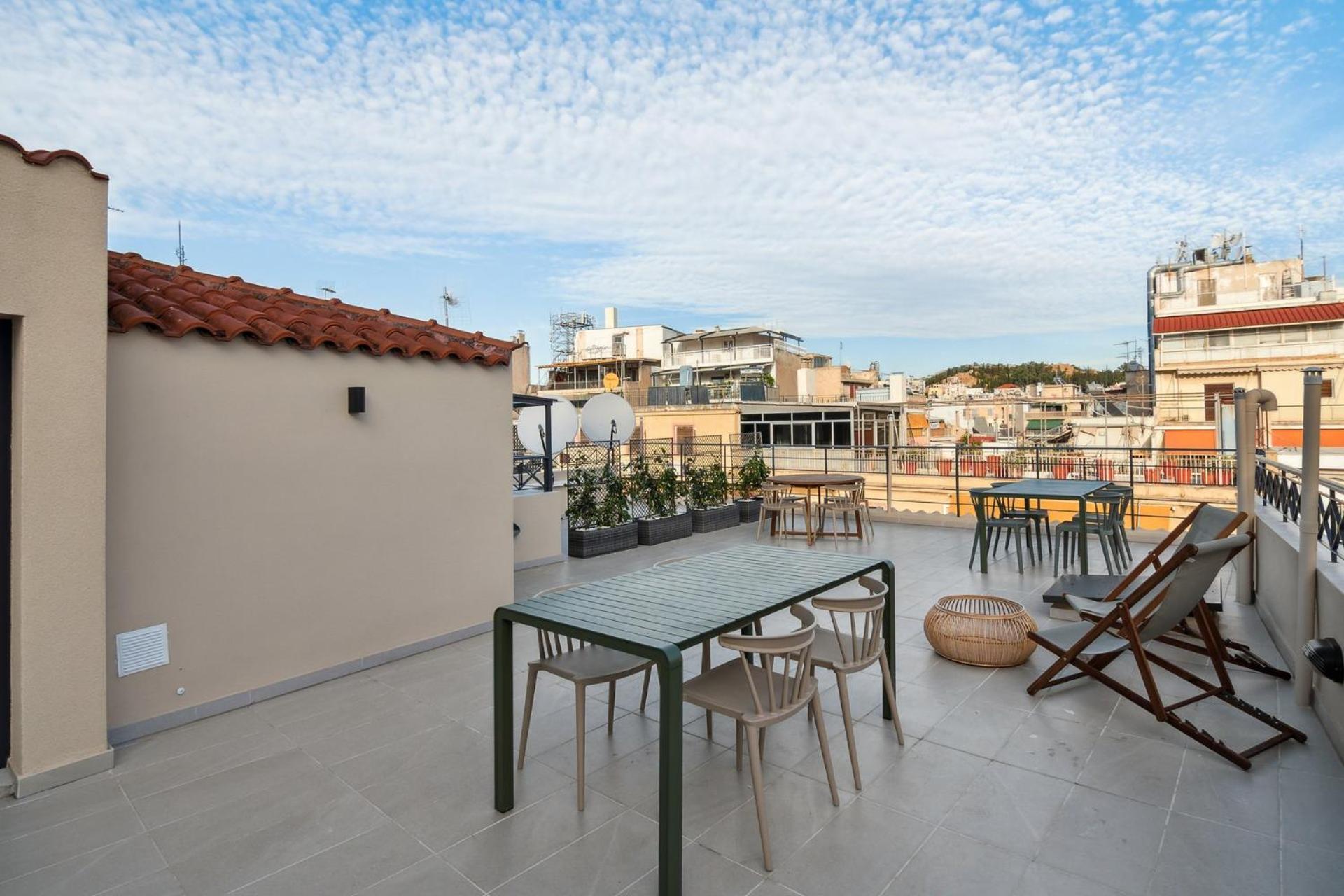 Limehome Athens Solonos City Center Екстер'єр фото