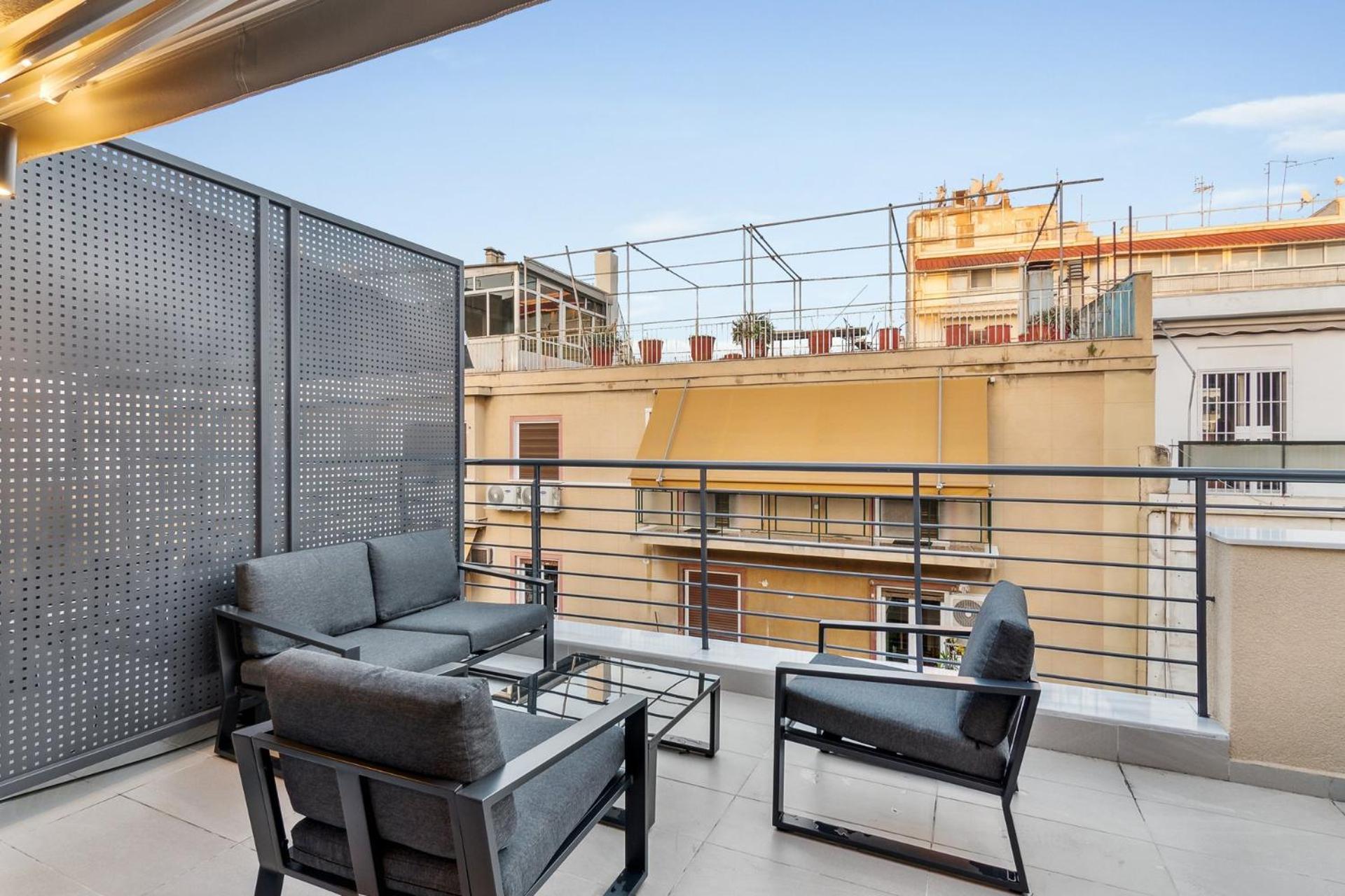 Limehome Athens Solonos City Center Екстер'єр фото