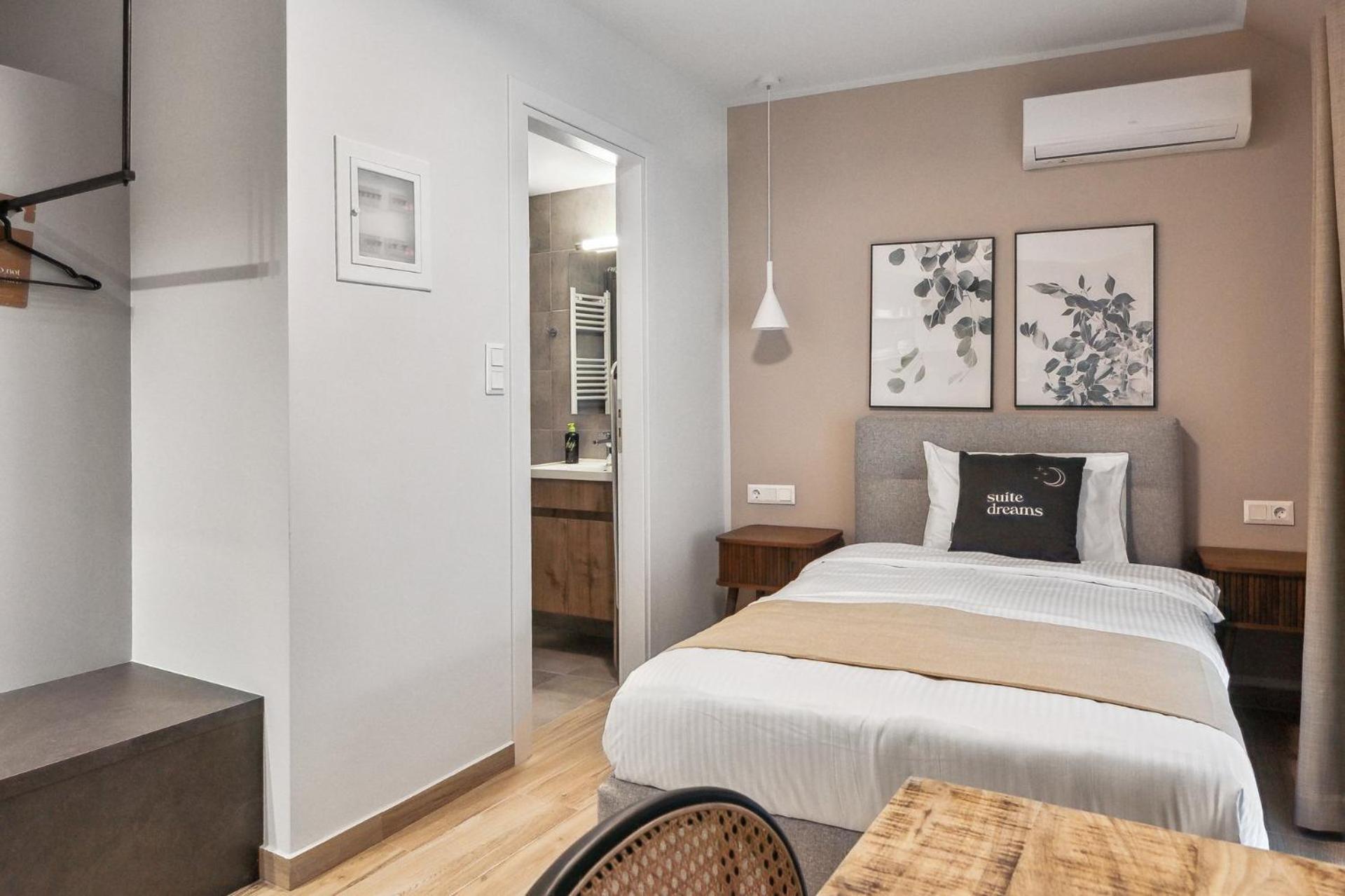 Limehome Athens Solonos City Center Екстер'єр фото