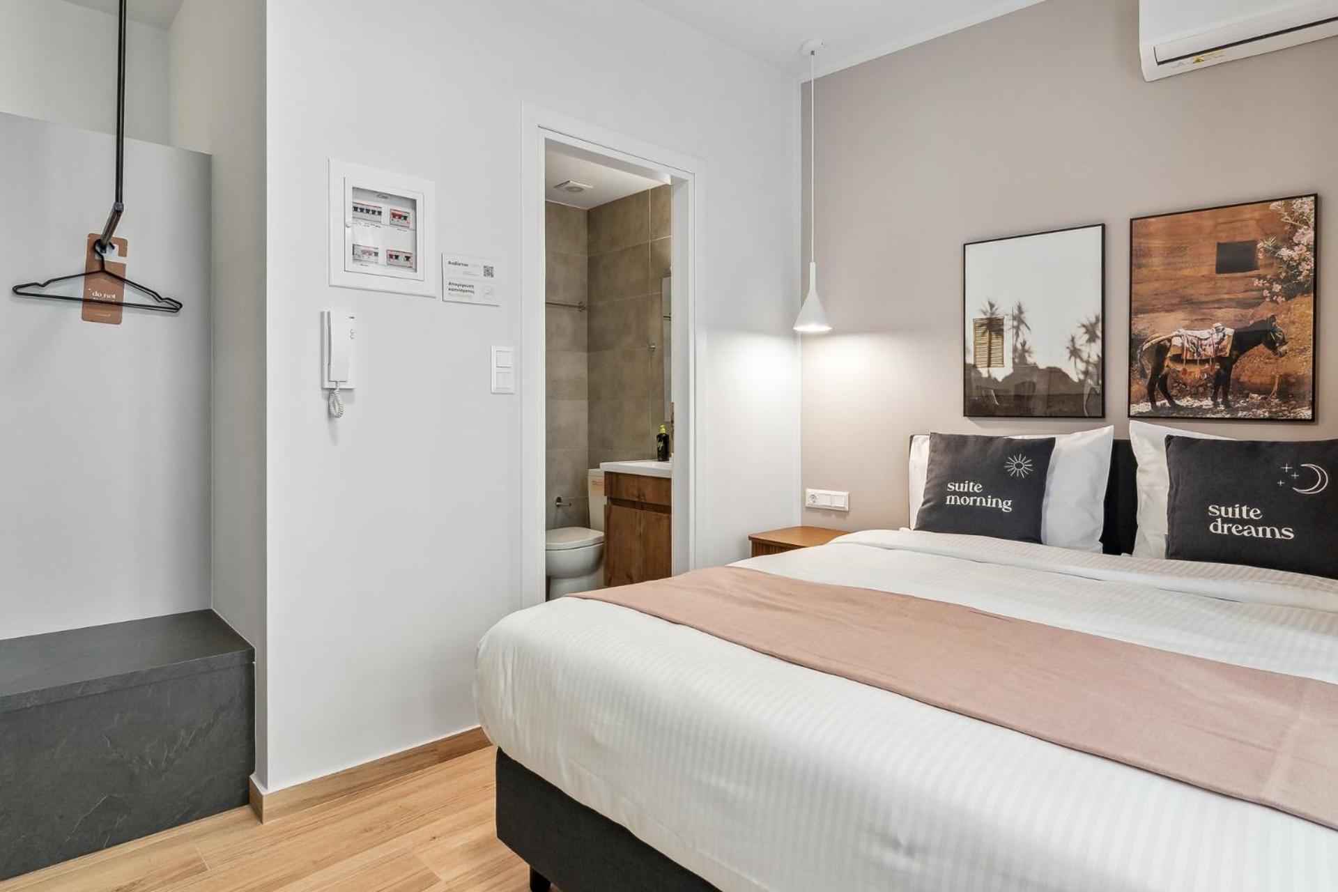 Limehome Athens Solonos City Center Екстер'єр фото