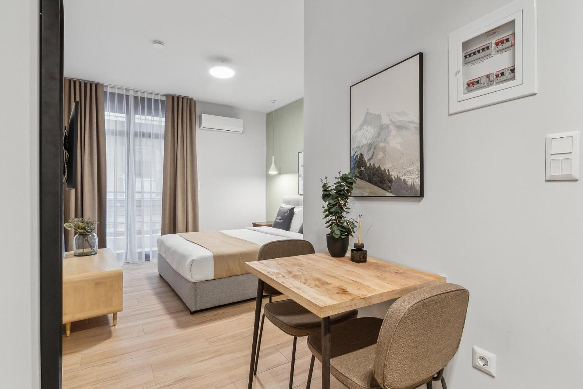 Limehome Athens Solonos City Center Екстер'єр фото